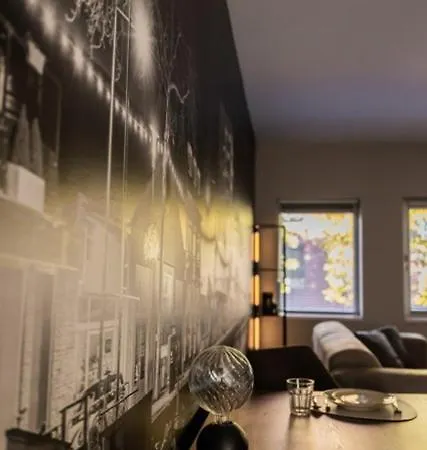 Urban Luxe Gelegen Met Wasmachine Τίλμπουργκ