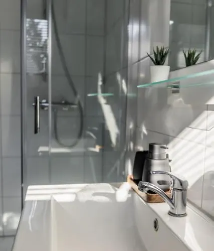 Urban Luxe Gelegen Met Wasmachine Apartman *