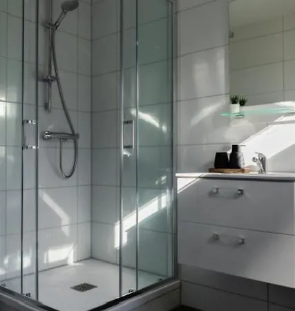 Urban Luxe Gelegen Met Wasmachine * Tilburg